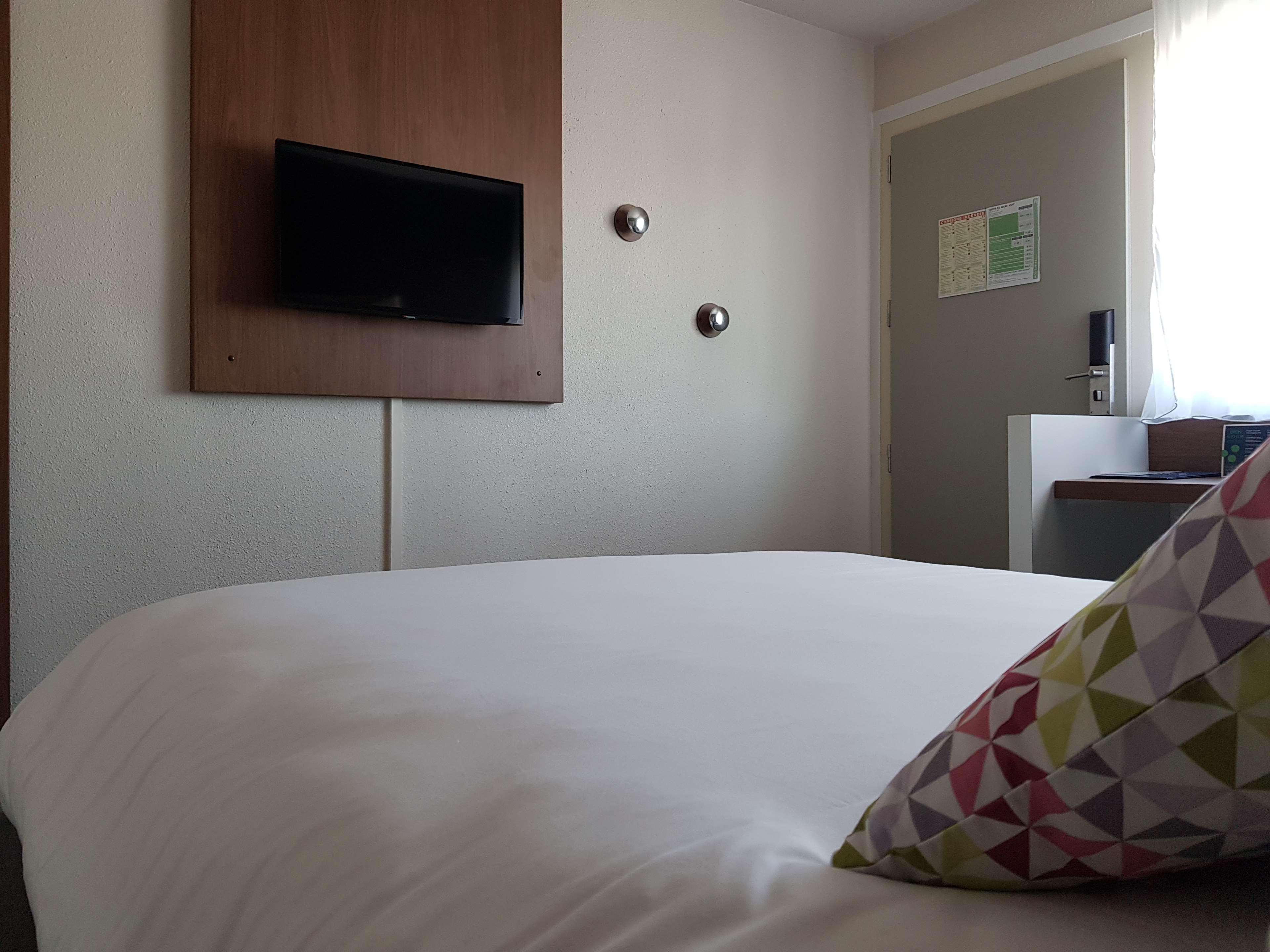 Campanile Toulouse - Blagnac Aeroport Hotel Exterior photo