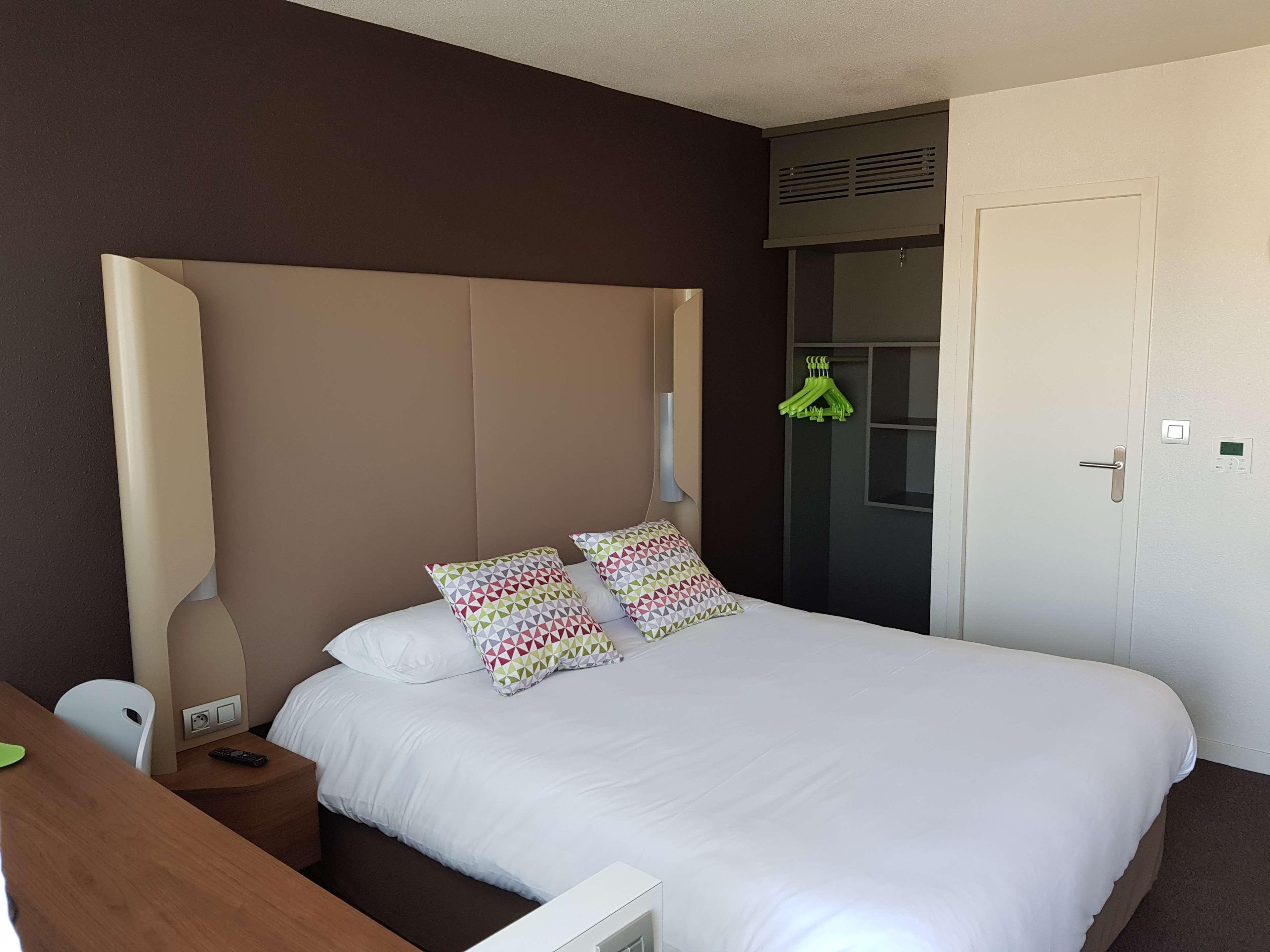 Campanile Toulouse - Blagnac Aeroport Hotel Exterior photo