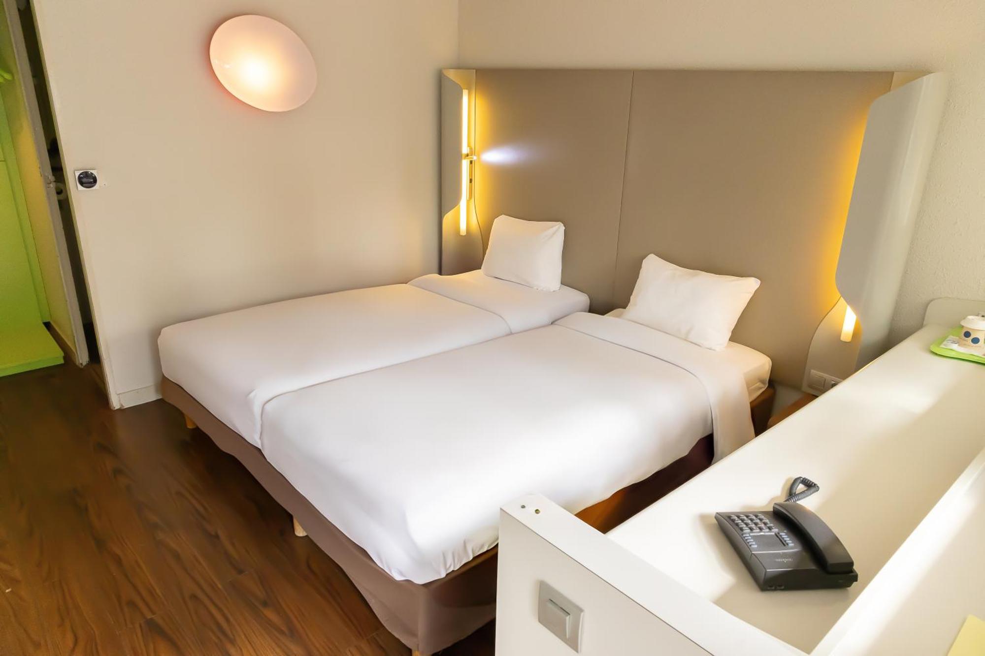 Campanile Toulouse - Blagnac Aeroport Hotel Exterior photo